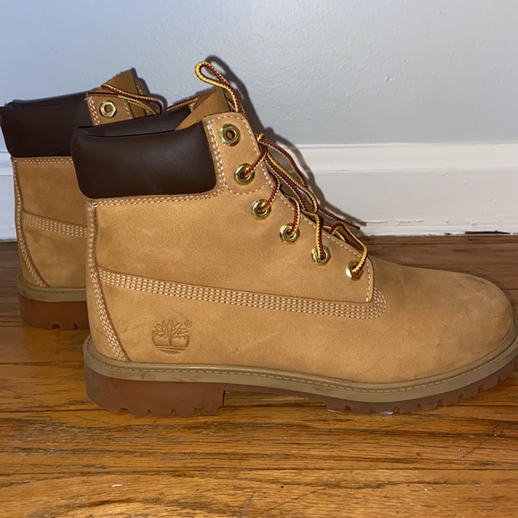 Timbs | Size 6.5 - Picture 4 of 8
